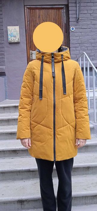 Зимова куртка тепла на синтепоні