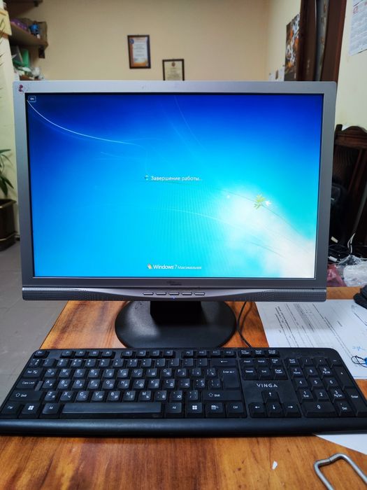 Комп'ютер стаціонарний. ПК. Монітор.