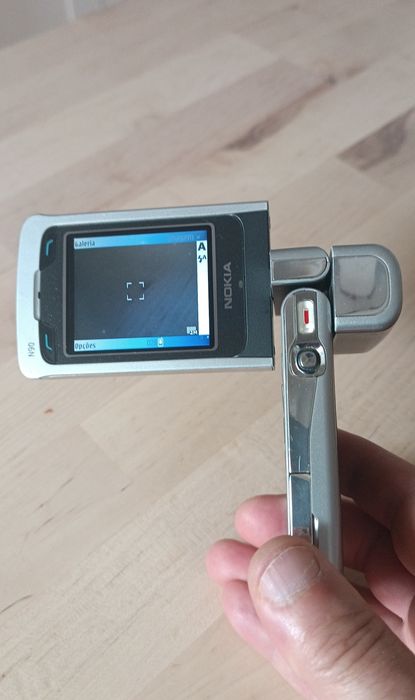 Telemóvel Nokia N 90 impecável!!! (Aumento de preço deve-se a ter encontrado os acessórios de origem!)