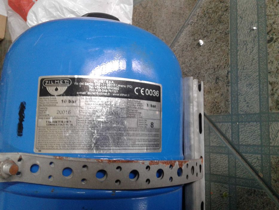 Vaso de expansão Zilmet de 8 lts, como NOVO!64285067004930122