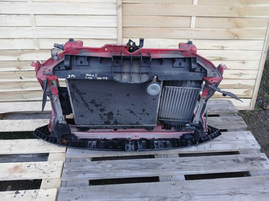 Pas przedni chlodnica wentylator Toyota Yaris II 1.4 D4d 06-09r 3P0
