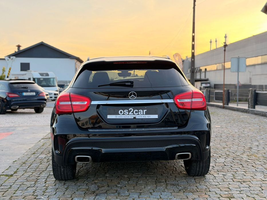 Mercedes-Benz GLA 200