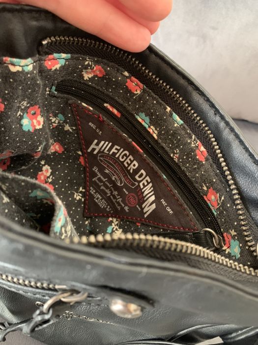Torebka listonoszka crossover Hilfiger Denim oryginalna
