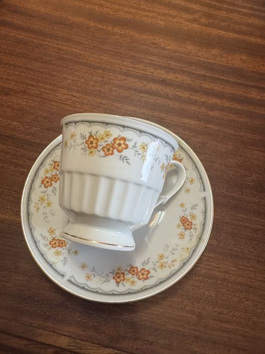 6 Chavenas vintage com pires