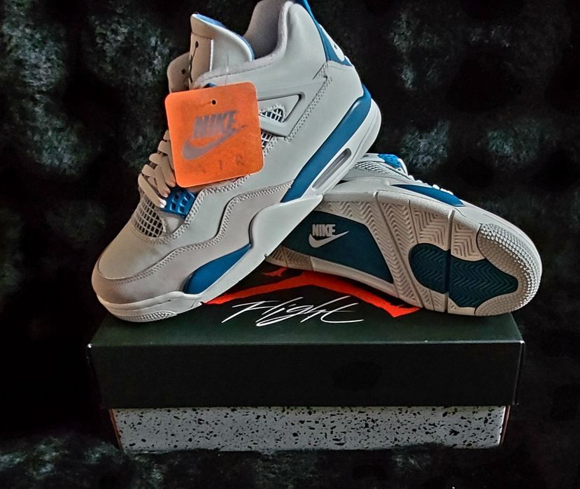 Jordan 4 Industrial Blue