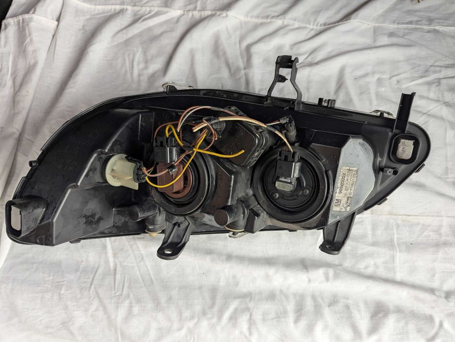 Фара передня права Опель Зафіра А Opel Zafira A 90582022, 89100055