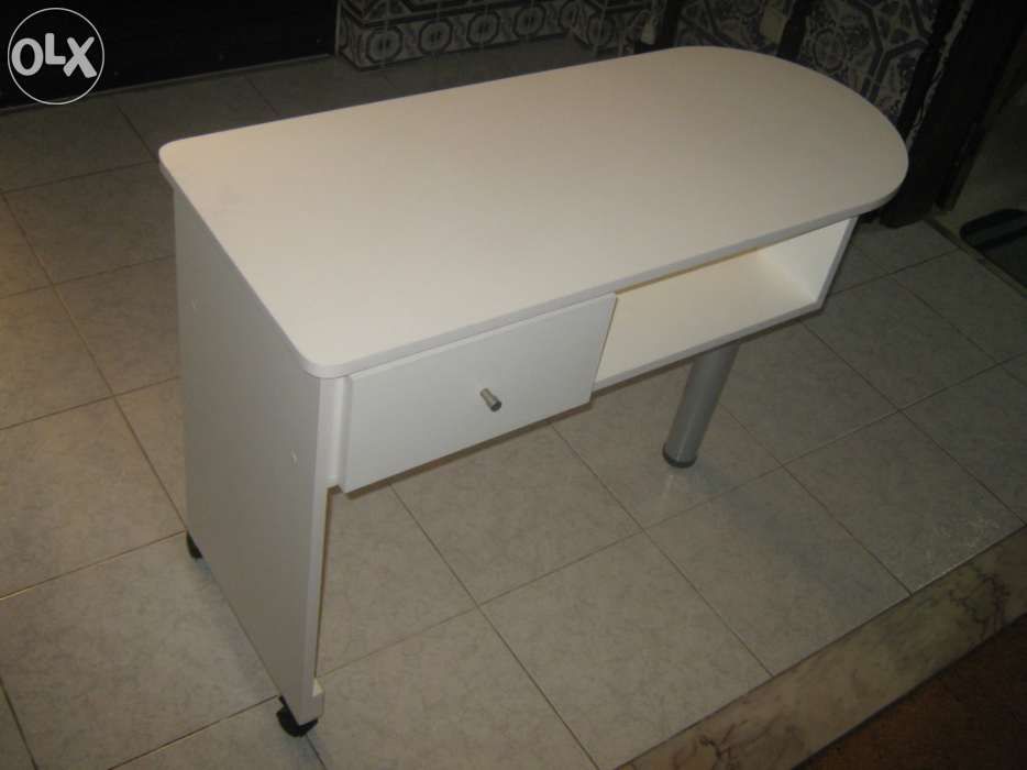 Mesa de manicura / Estetica / Cabeleireiro / Unhas de gel / Manicure