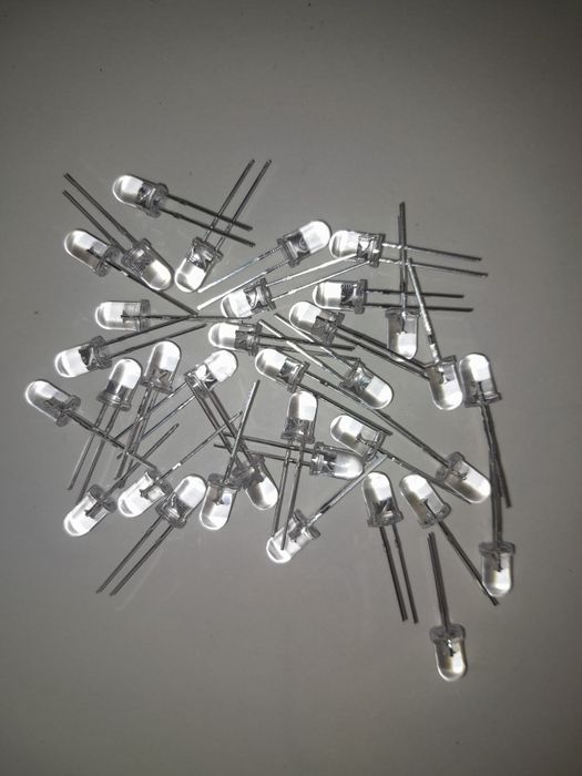 Світлоди 5мм діаметр вартість за 10шт.