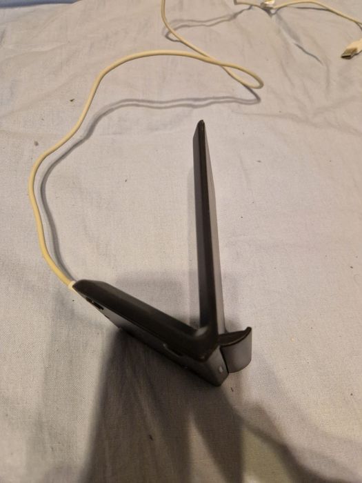 Безпровідний зарядний пристрій