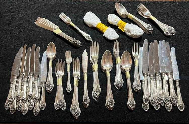 Faqueiro Completo de 12 Pessoas em Prata Portuguesa Antiga