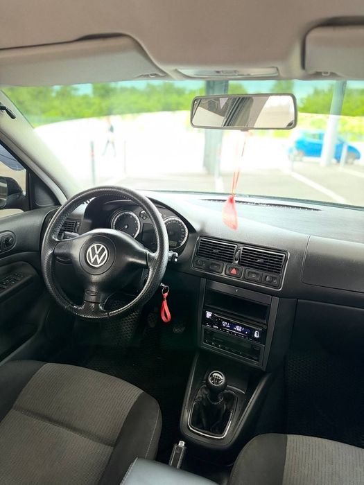 Volkswagen Golf 4
