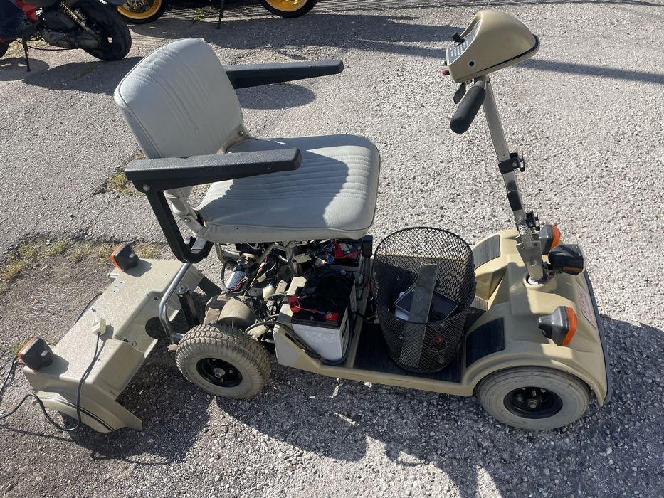 Quadriciclo electrico mobilidade reduzida com avaria