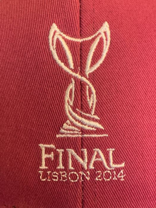 Chapéu Adidas Champions League 2014 Futebol Feminino