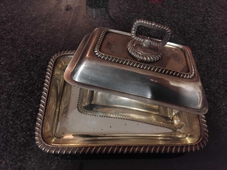 Travessa retangular em prata galvanizada Walker & Hall, Sheffield