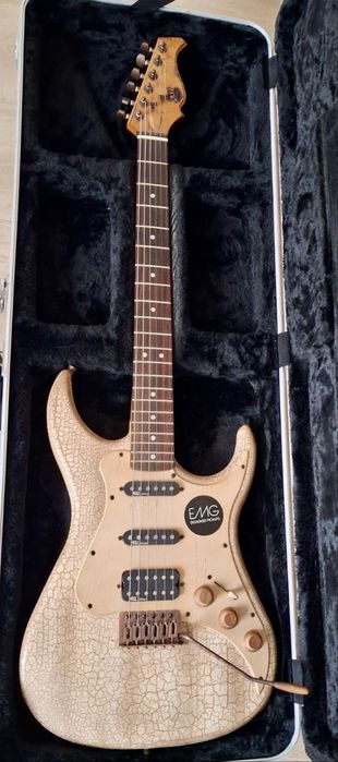 AXL Stratocaster, EMG designed pikups