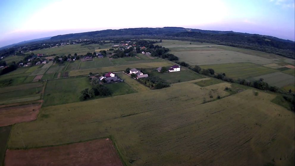 Продаю 3 поверховий дім з каміном і ділянкою на 2.4 га, 504 кв. м, 10