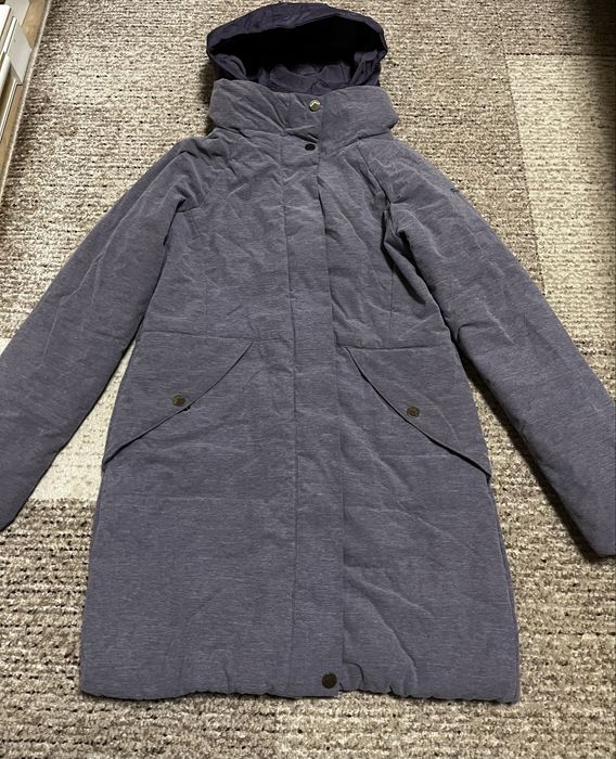 Продам жіночу зимову куртку