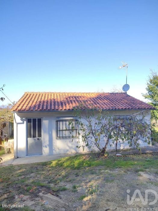 Casa T2 em Midões de 52,00 m2