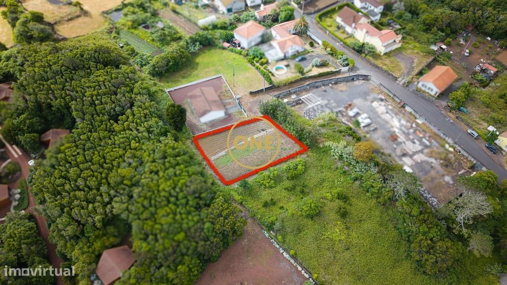 Terreno Rústico com 584 m2 nas Sete Cidades – Madalena, Ilha do Pico