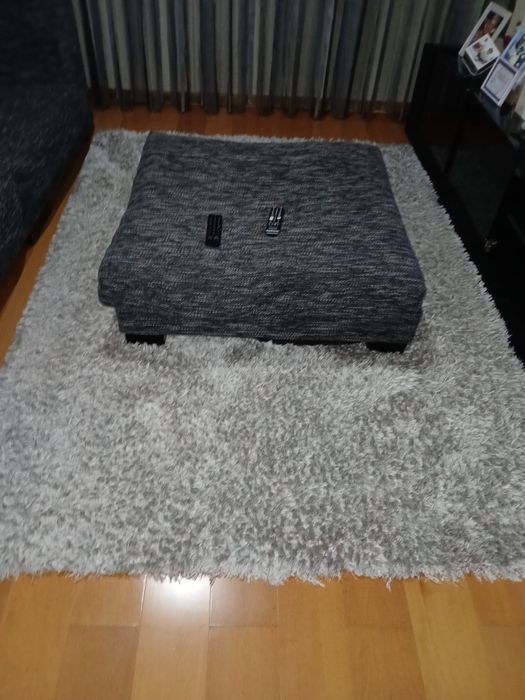 Sofá com chaise longue