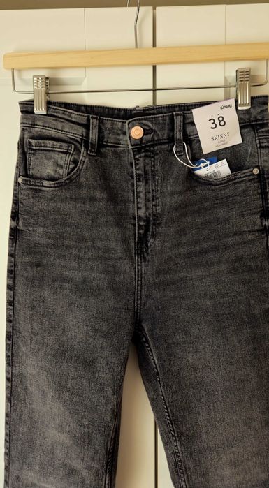 Jeansy skinny high waist, nowe, rozm.38.