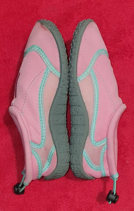 Dziewczęce buty do wody IN2 WATER, stan BDB, rozm. 32 / 21,5 cm
