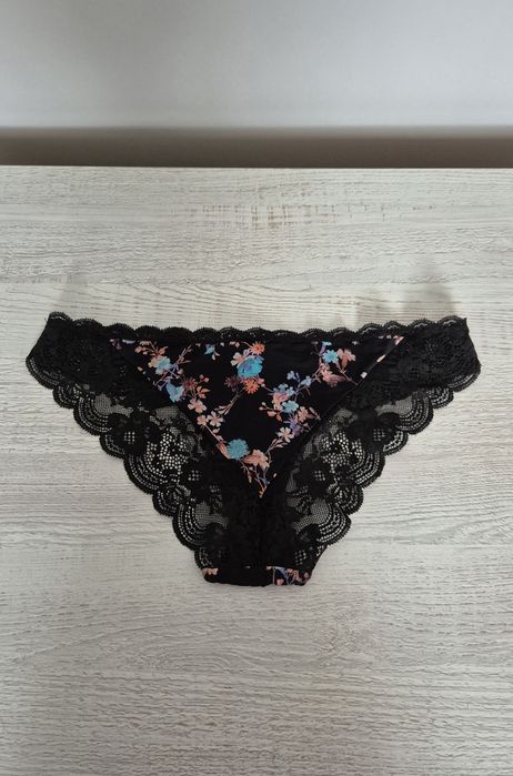 Majtki Victoria's Secret rozmiar s/m
