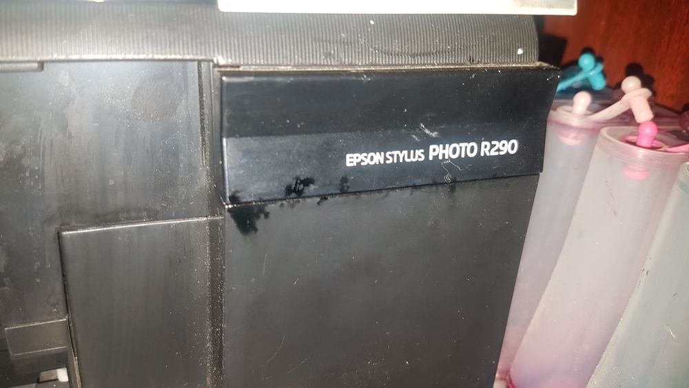 Принтер Epson Stylus Photo  R290.