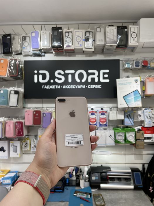 Б/В Мобільний Телефон Apple iPhone 8 Plus 64Gb / 100% АКБ з гарантією