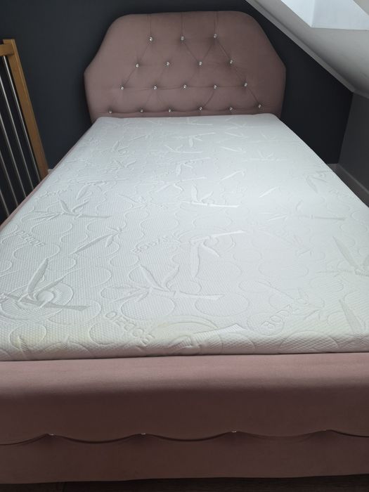 Łóżko - łoże tapicerowane 120x200 pudrowy róż + materac - glamour