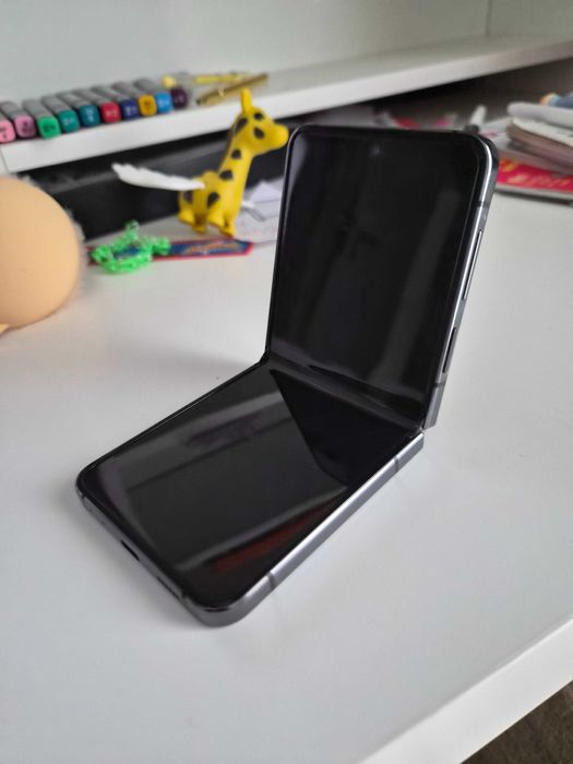 Samsung Galaxy Z Flip 5 - 512Gb