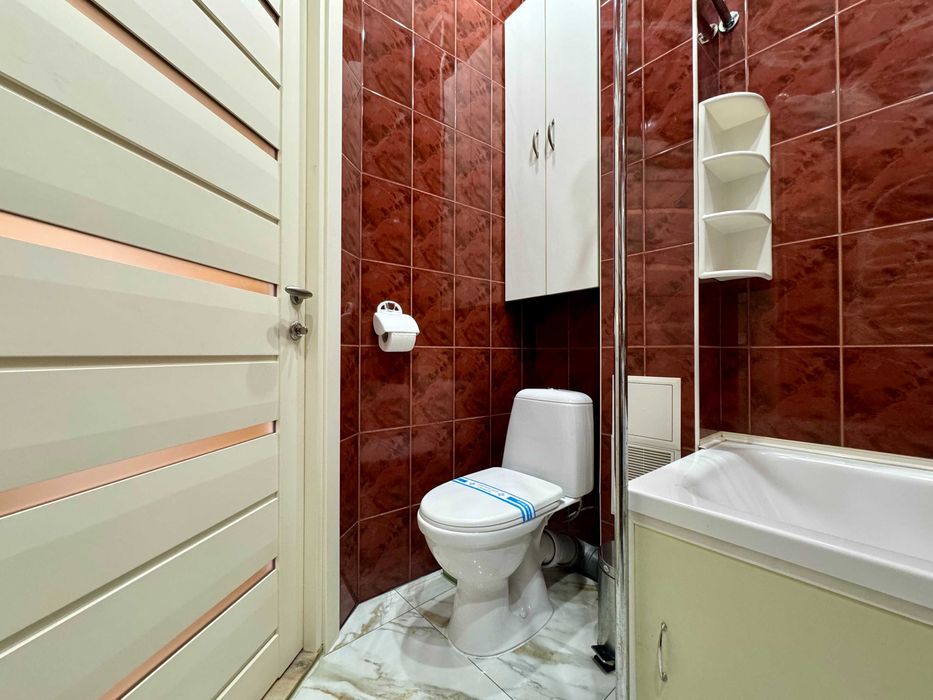 ApartPoltava Світлі 3-кімнатні апартаменти, ЦЕНТРА МІСТА ,КВЕД 5510