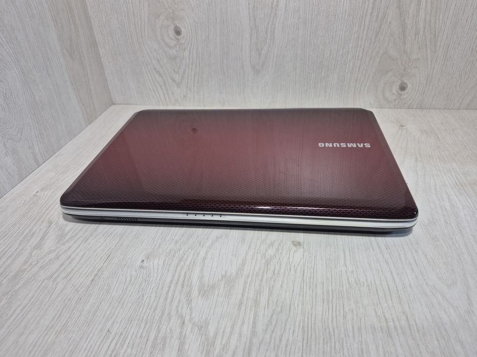 Ноутбук Samsung  R530