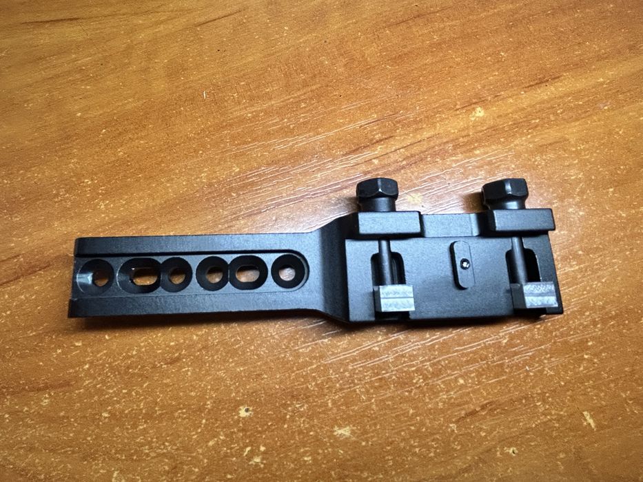 Планка / кронштейн для прицілів / монокулярів Пікотінні / Picatinny