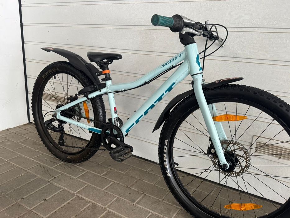 Scott Contenssa Rigid 24 . Kola 24