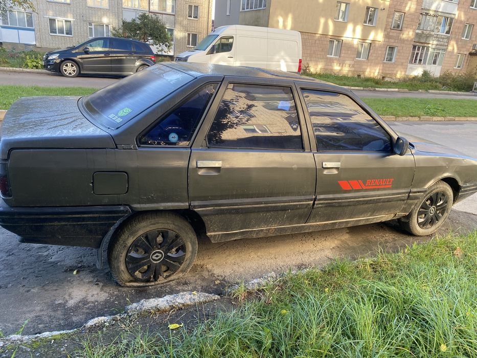 Терміново.! Продам Рено 21  1.7 газ/бензин ( можливий обмін )