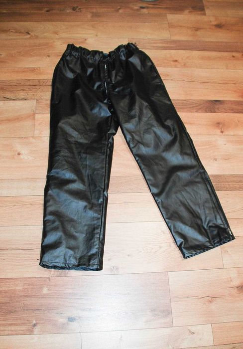Штаны непромокаемые кожзам утепленные для рыбака рабочие