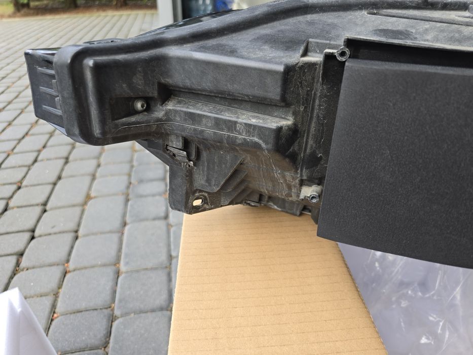 Reflektor prawy Volvo XC60 full led projekcyjny ruchomy