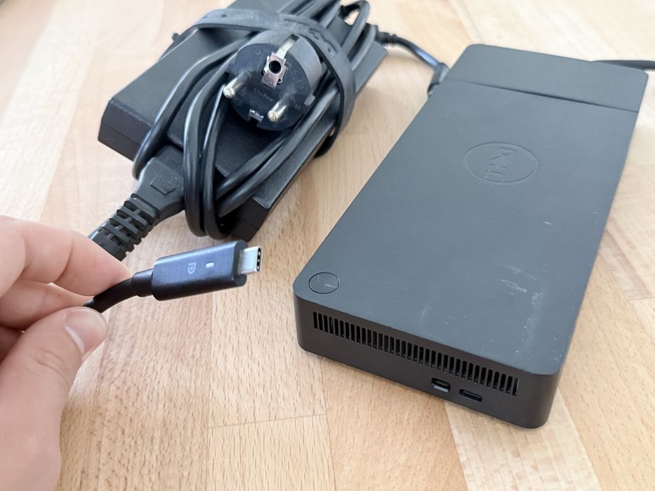Stacja dokująca DELL WD19 + 2 zasilacze 130w