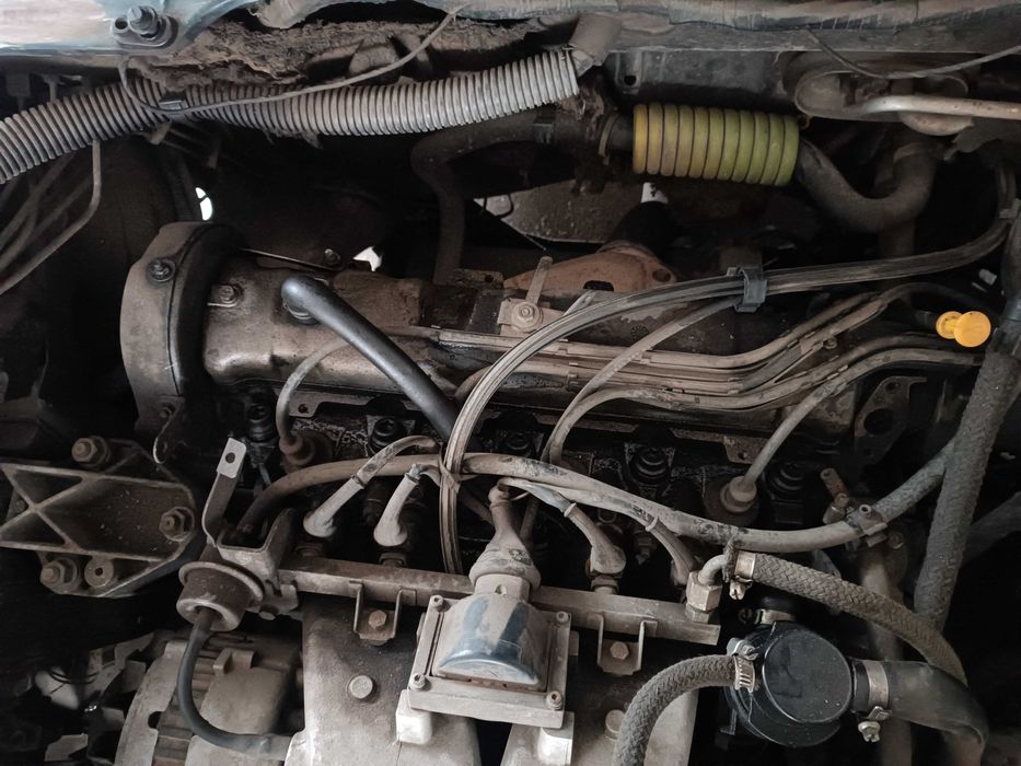 Двигатель Пежо 405 1.9 Бензин Мотор Двигун Peugeot 405 Инжектор