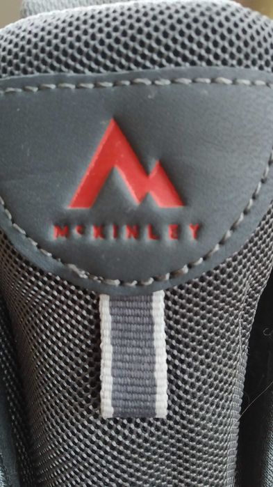 Кросівки демісезон 35 розмір