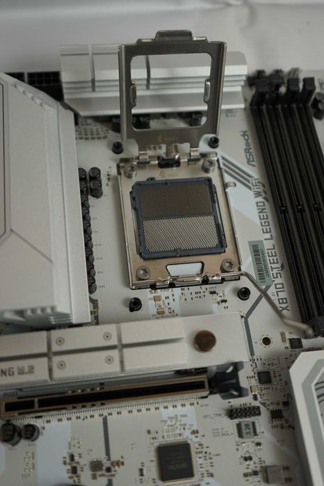 Материнська плата Asrock X870 STEEL LEGEND WIFI AM5 AMD