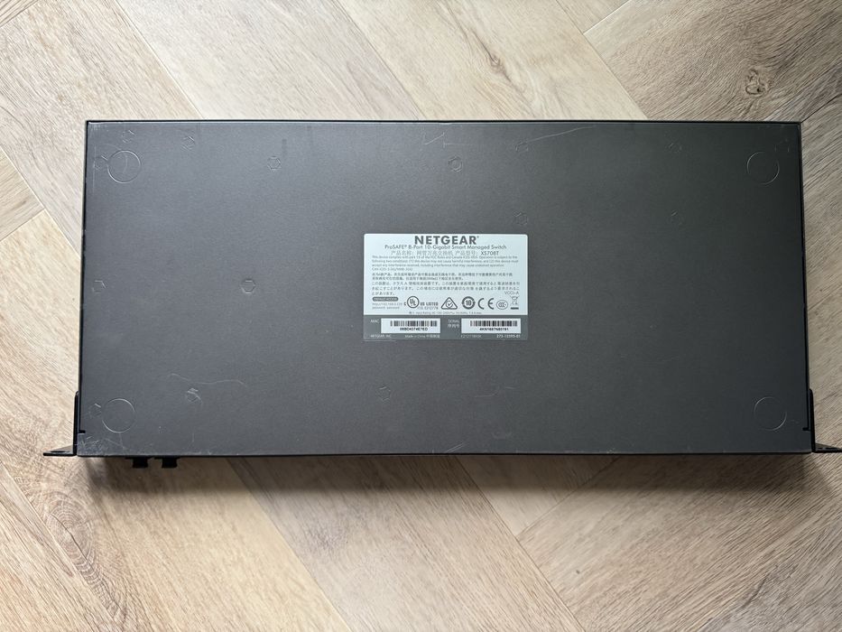 Switch Netgear ProSAFE XS708T | 8x 10GbE RJ45 + 2x SFP+ | Smart Managed 10G