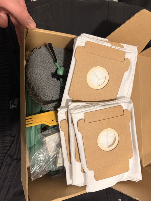 Roomba Combo Série 400+ – como novo + kit manutenção