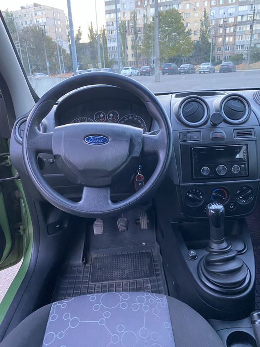 Продам ford fiesta 1,4 2007рік
