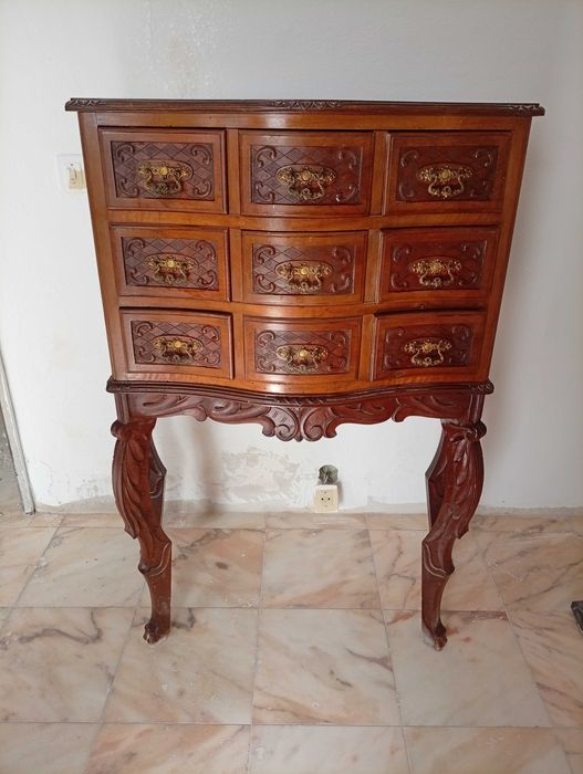 Mobília antigo vintage