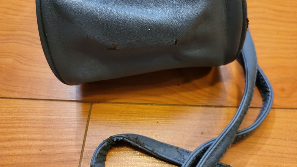 Stalowa, niewielka torebka