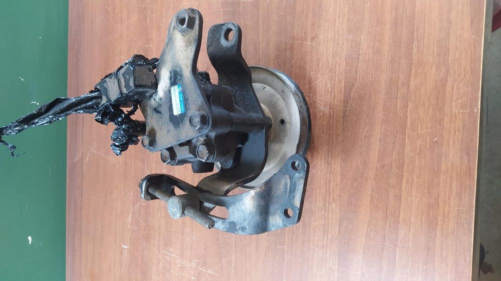 bomba direção nissan terrano ii R20