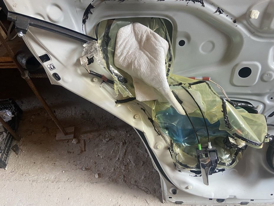 Двері задні ліві Тойота Toyota RAV 4 2013-2018 оригінал