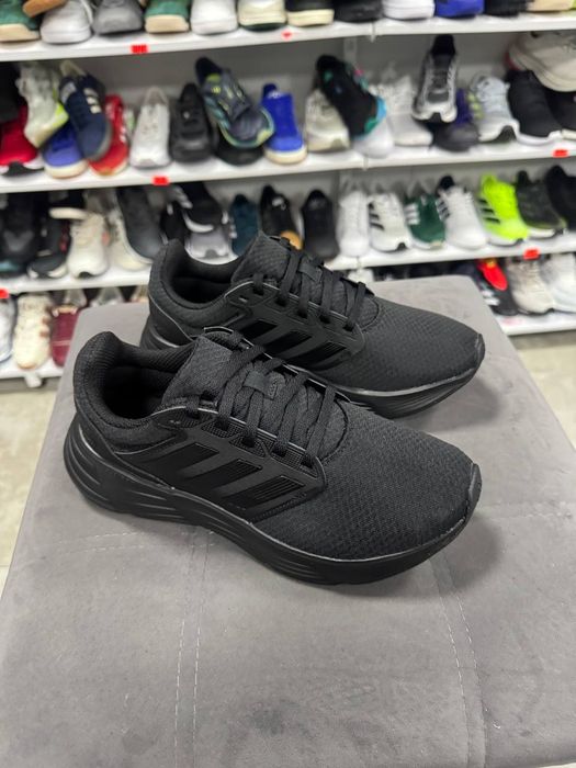 ОРИГІНАЛ 100% Кросівки Adidas Galaxy 6 Performance 39